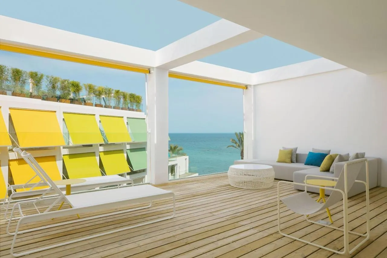 Hotel W Ibiza Santa Eularia des Riu 5*,